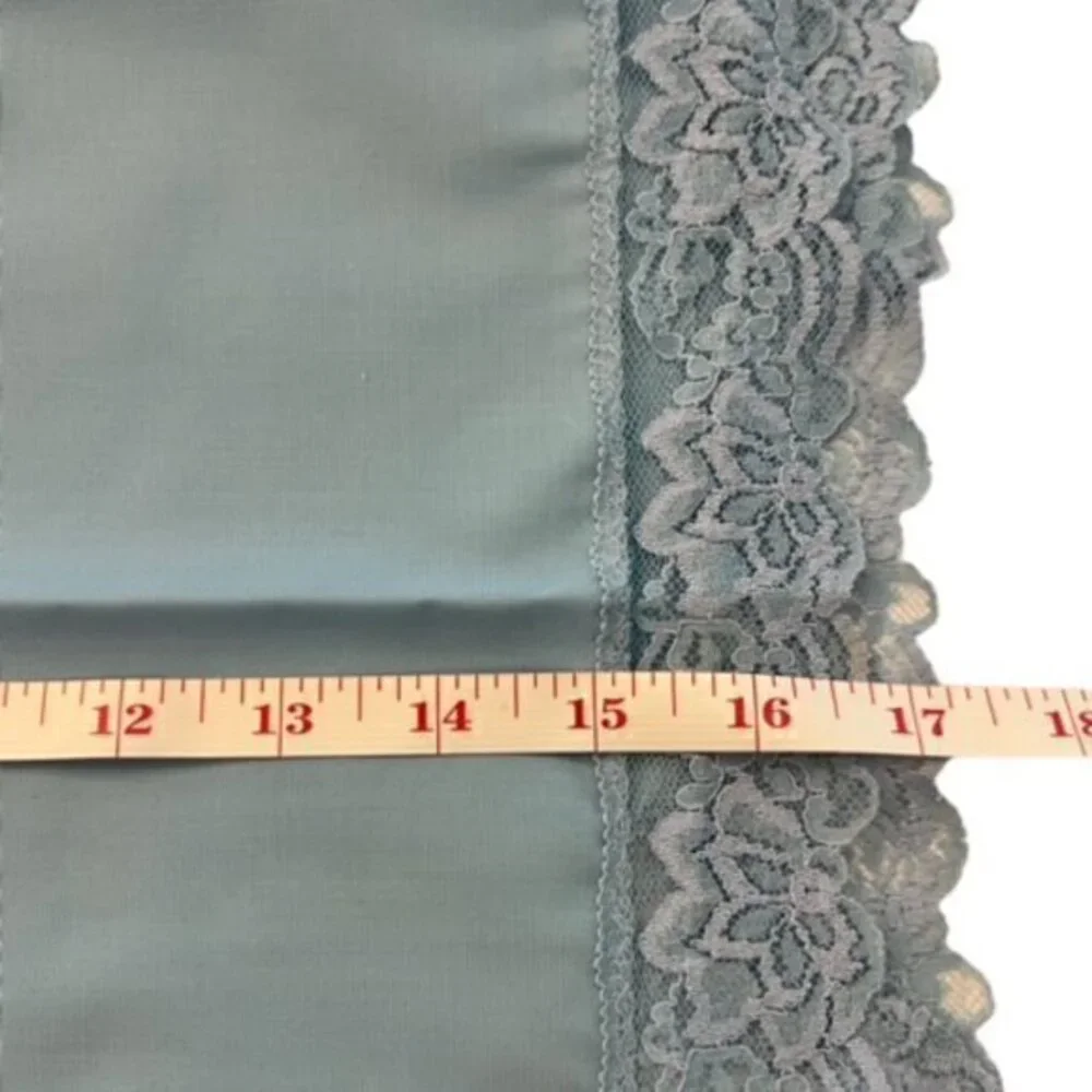SALE!! 2 for $15 VTG Shabby Chic Baby Blue Fabric‎ Dinner Napkins Lace 17x17